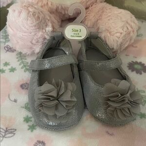 Silver Baby Shoes with Flower Accent Size 3 (6-9 mos)